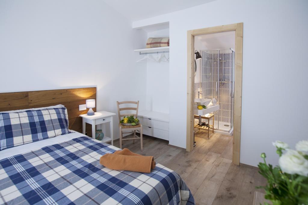 콘베르사노 Porta Degli Antichi Casali B&B 외부 사진
