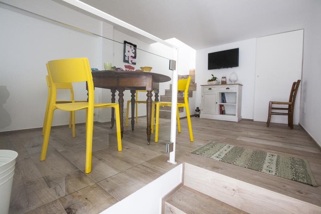 콘베르사노 Porta Degli Antichi Casali B&B 외부 사진